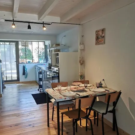 La Maison Du Bonheur Сеньос
